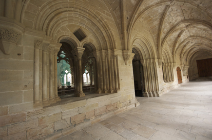 Portada sala cpaitular de Poblet
